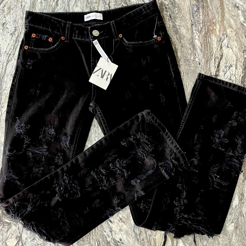 New Zara Authentic Jeans, 4, distressed from hip down, all around. Rare,…